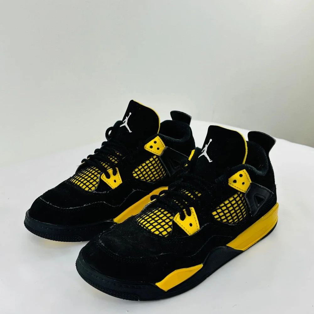 Nike Air Jordan 4 Retro Thunder Kids Size 3Y Black Yellow Sneakers BQ7670-017